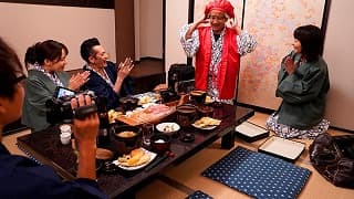 Japanese Cuckold Husband And His Wife Tube With English Sub – Cuckolded On A Family Trip