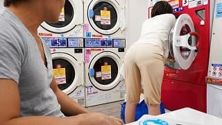 Japanese wife seduction tube – A married woman who drops her underwear at laundromats